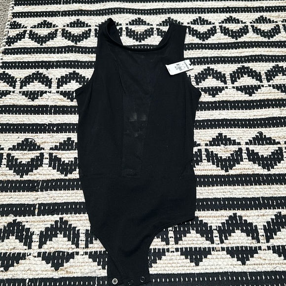 Nwt Black extra small express, bodysuit sheer middle - Picture 1 of 4